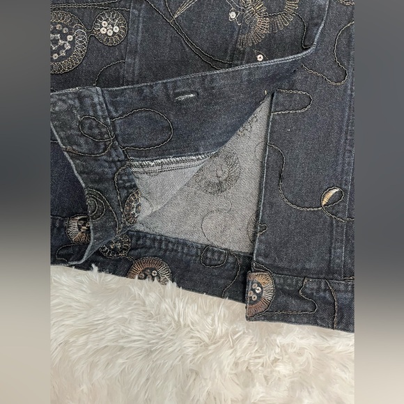 Embroidered Denim Jacket - Picture 9 of 9